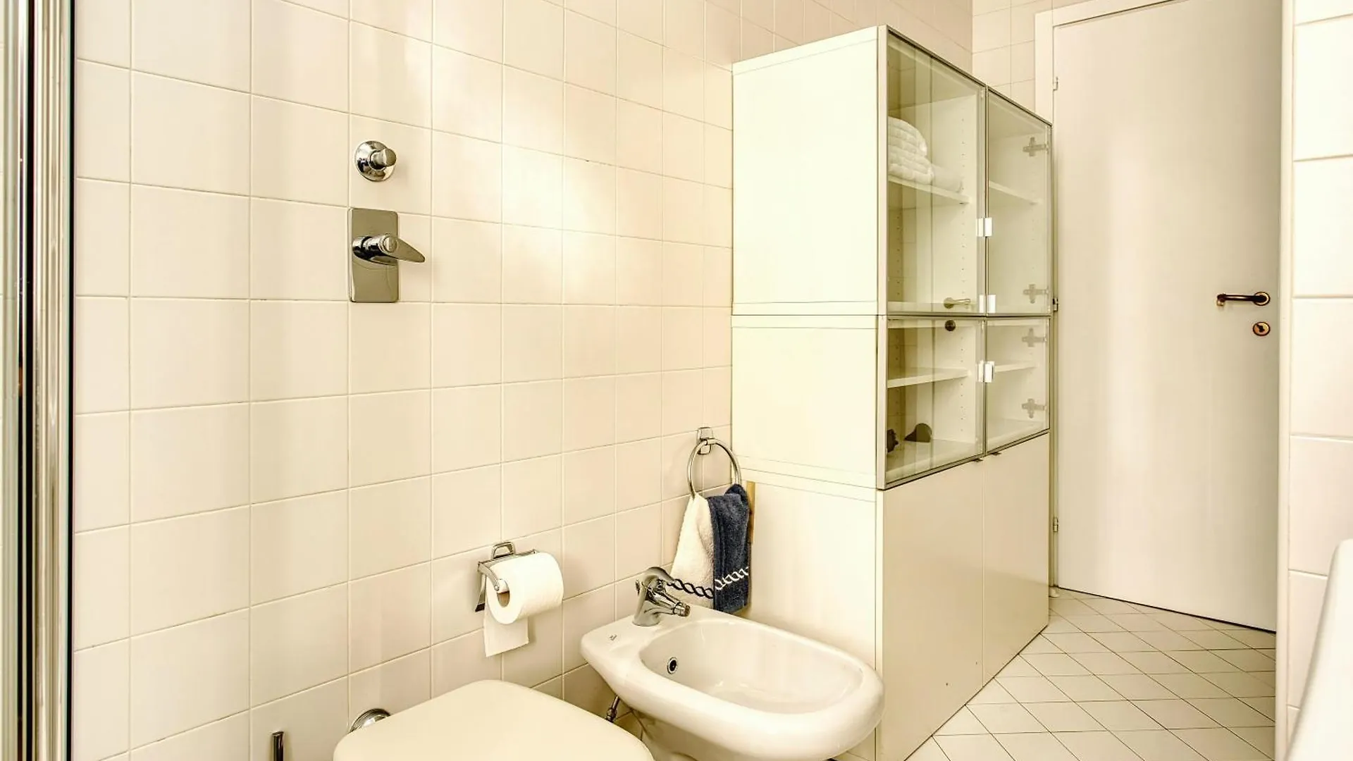 Elegant One-Bedroom Apartment In Porta Romana Milan